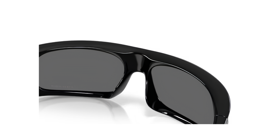 Oakley | OO9522 Highland | Black Prizm Black