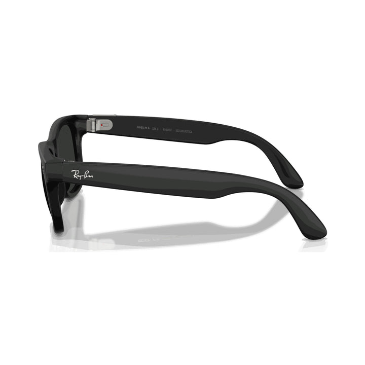 Ray-Ban Meta Gen 3 | RW4011 Wayfarer L | Matte Black Transitions Gen S Graphite Green